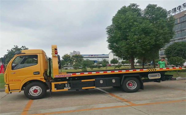黄石定远24小时拖车救援电话号码，定远道路救援公司怎么收费的